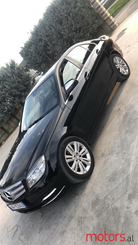 2008' Mercedes-Benz C 220 photo #1