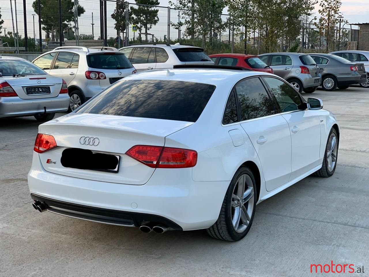 2010' Audi S4 photo #3