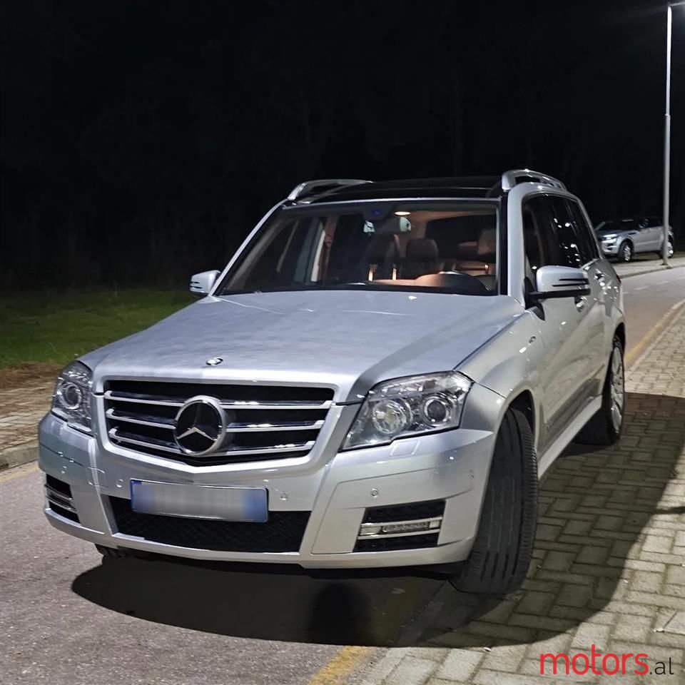 2011' Mercedes-Benz GLK 220 photo #3