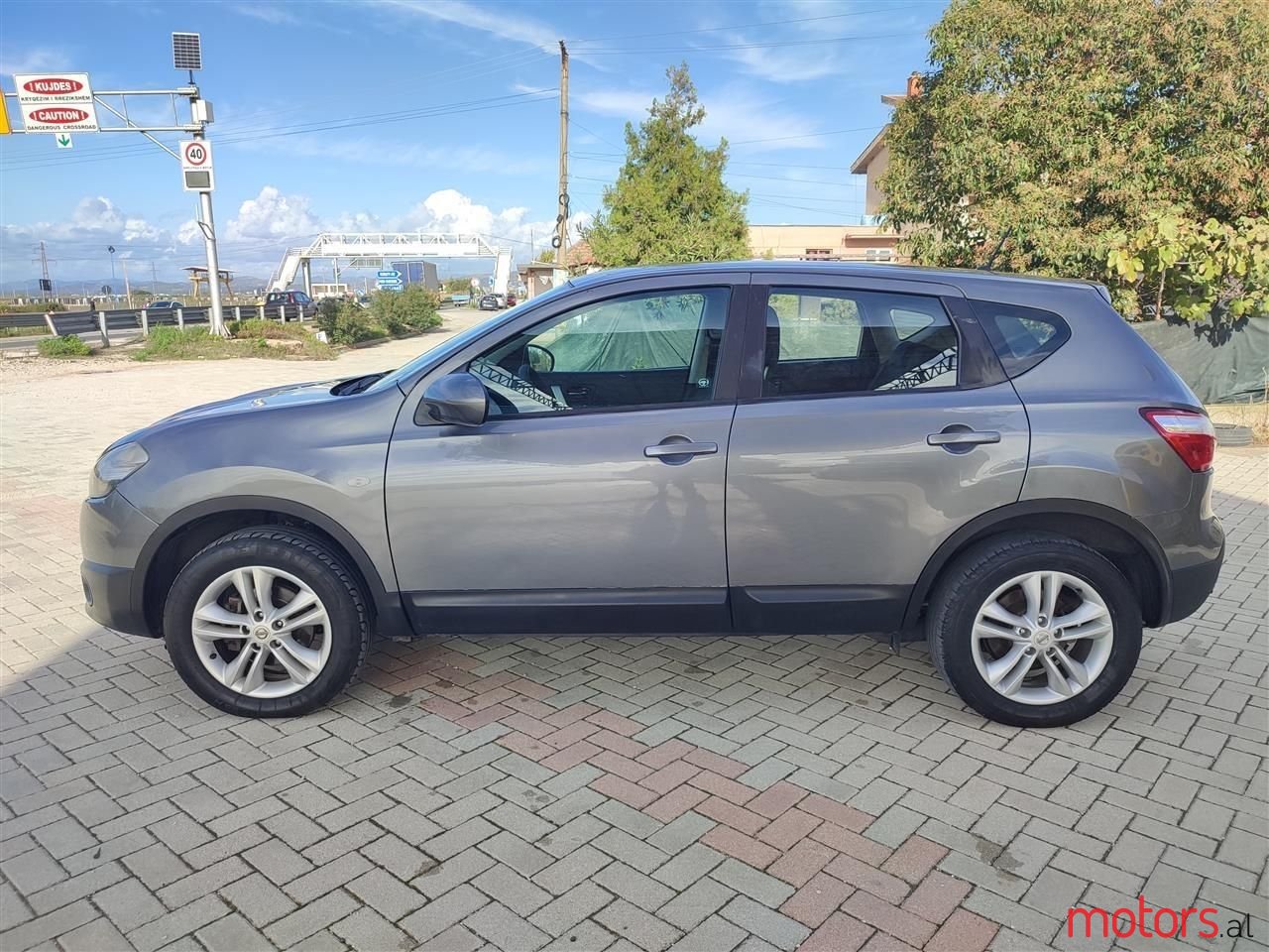 2012' Nissan Qashqai photo #1