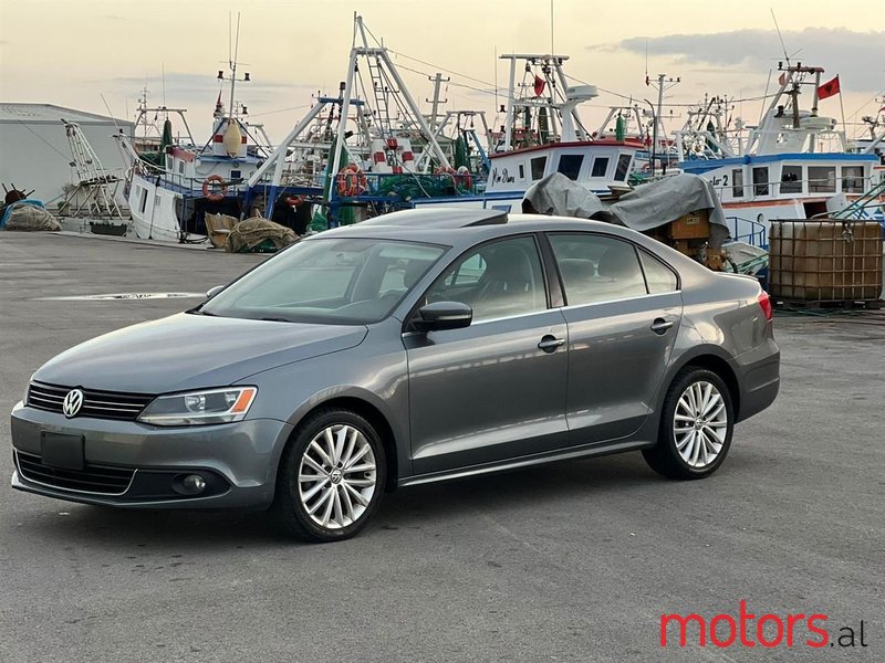 2013' Volkswagen Jetta photo #2