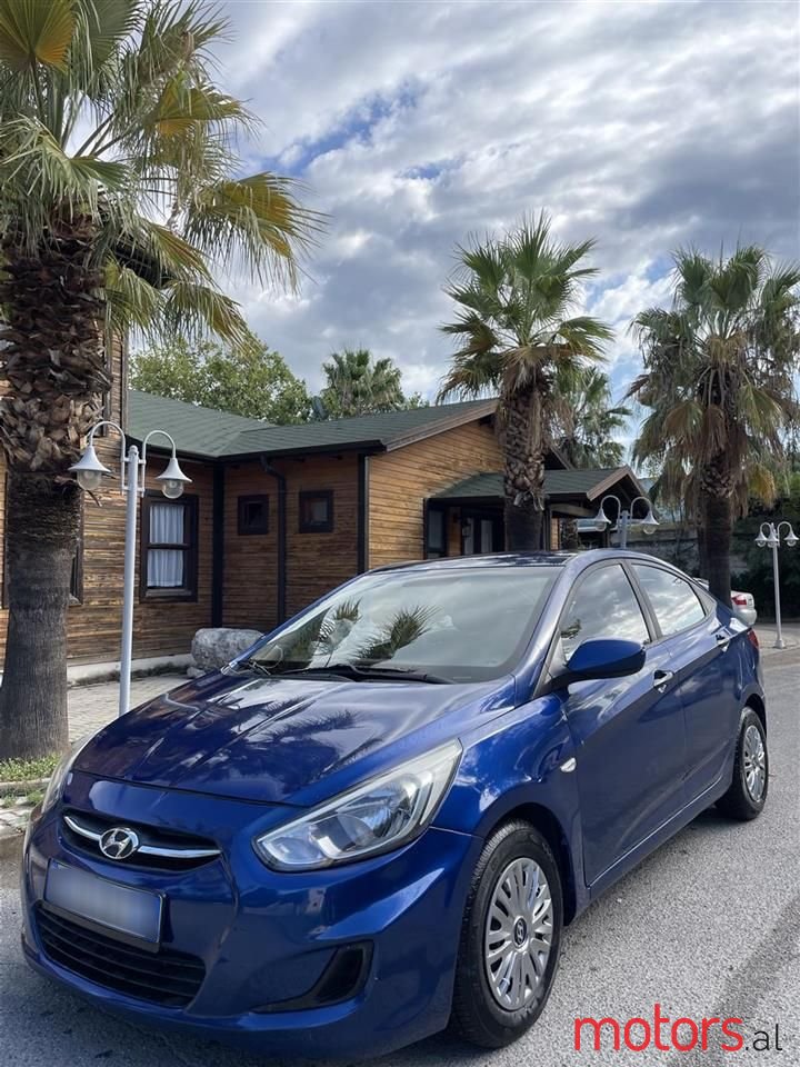 2016' Hyundai Accent photo #2