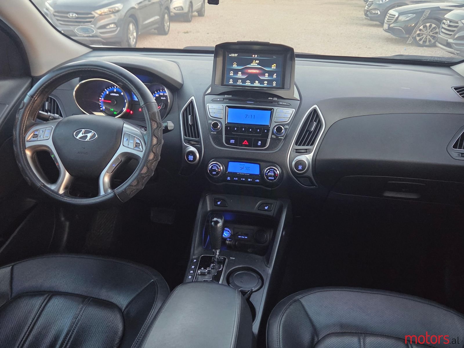 2012' Hyundai Tucson photo #5