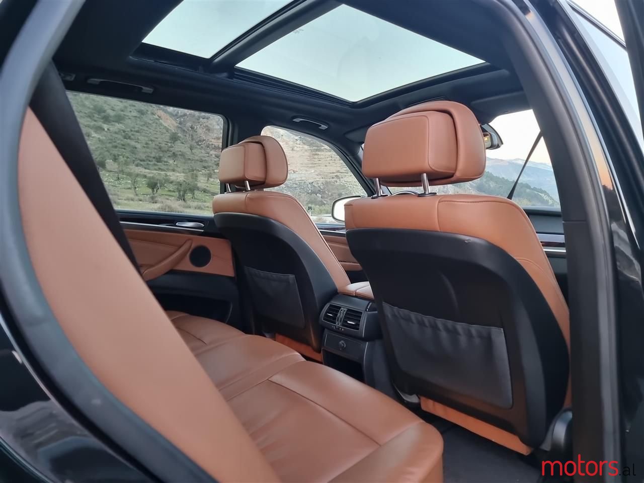 2010' BMW X5 photo #5