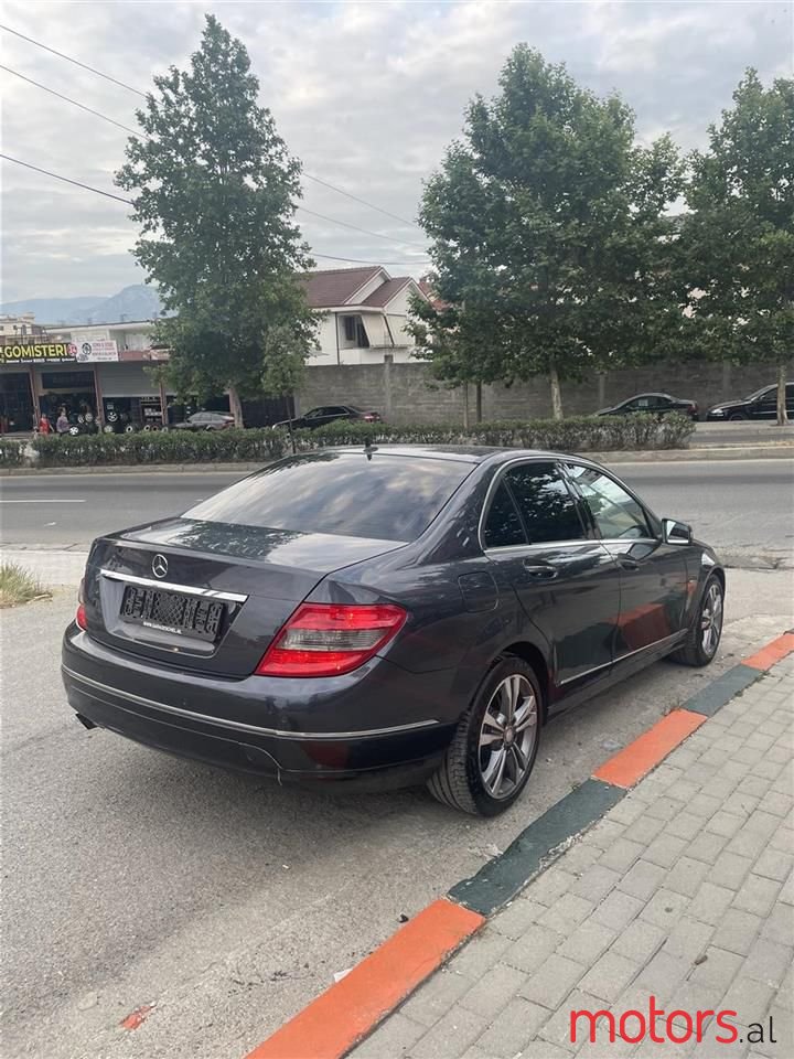 2011' Mercedes-Benz C 200 photo #5