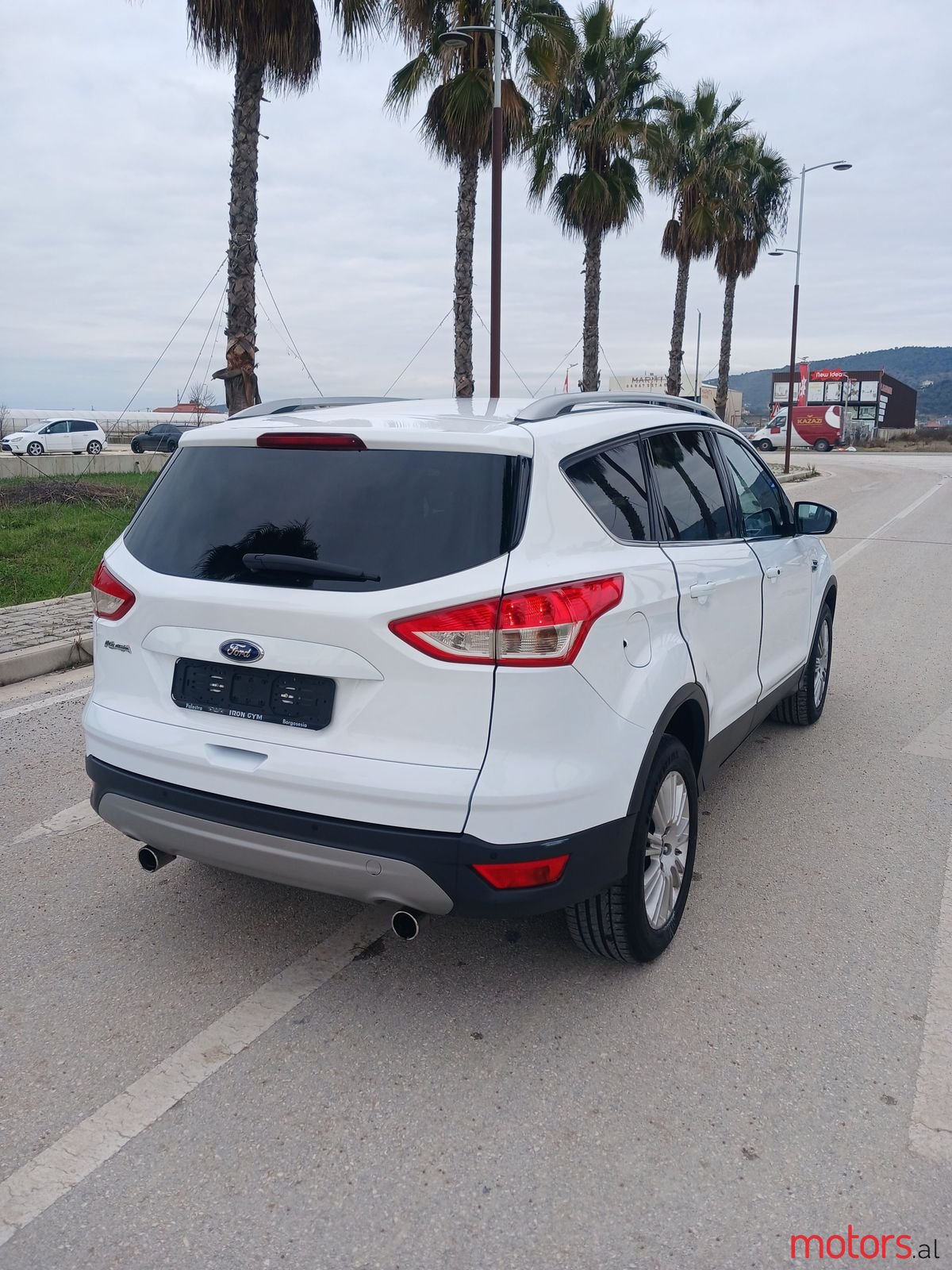 2014' Ford Kuga photo #5