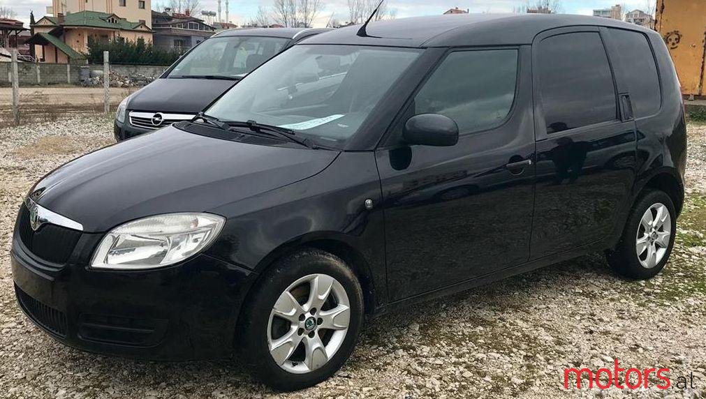 2009' Skoda Roomster photo #1