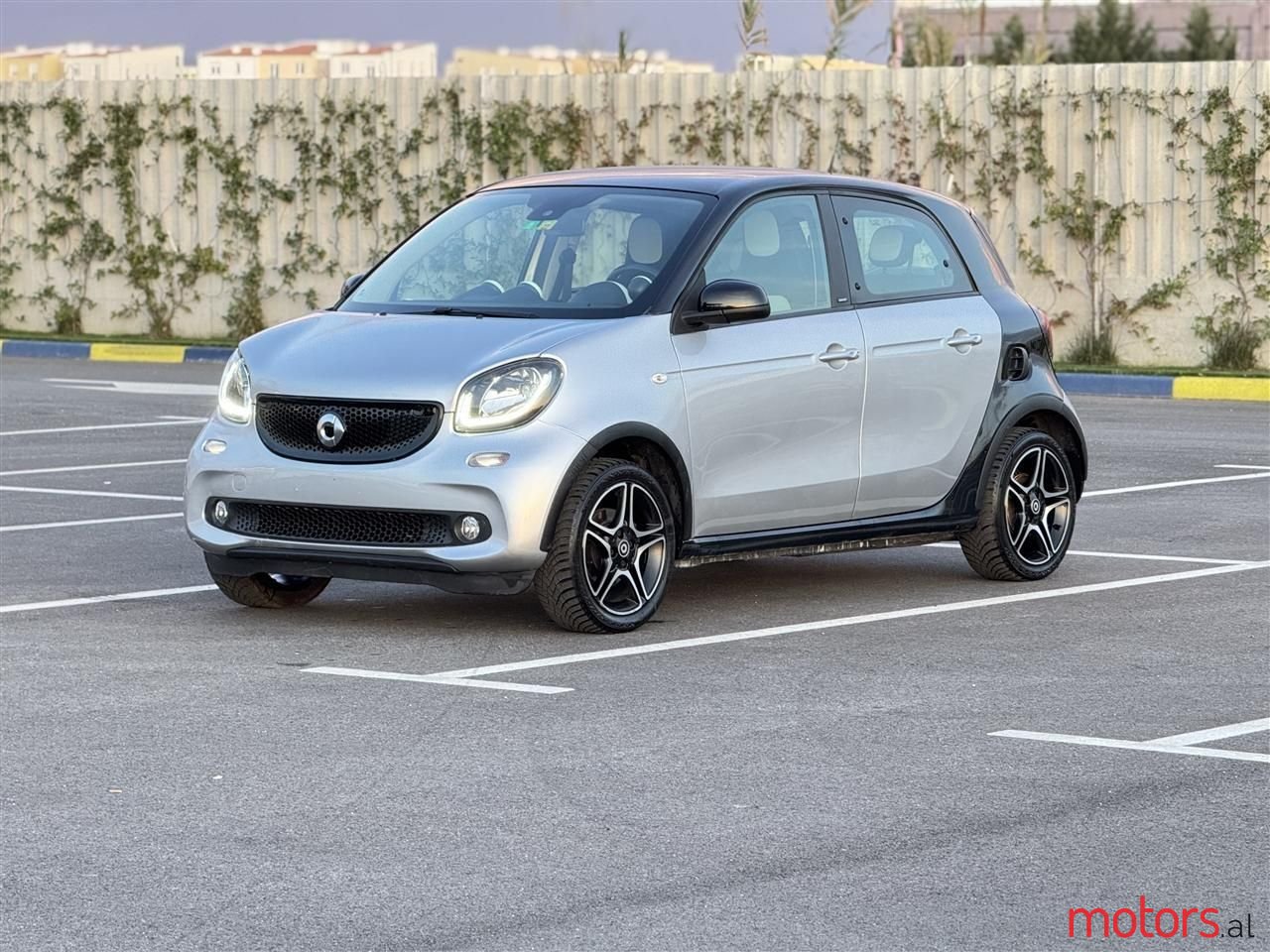 2016' Smart Forfour photo #1