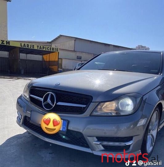 2012' Mercedes-Benz C 300 photo #4