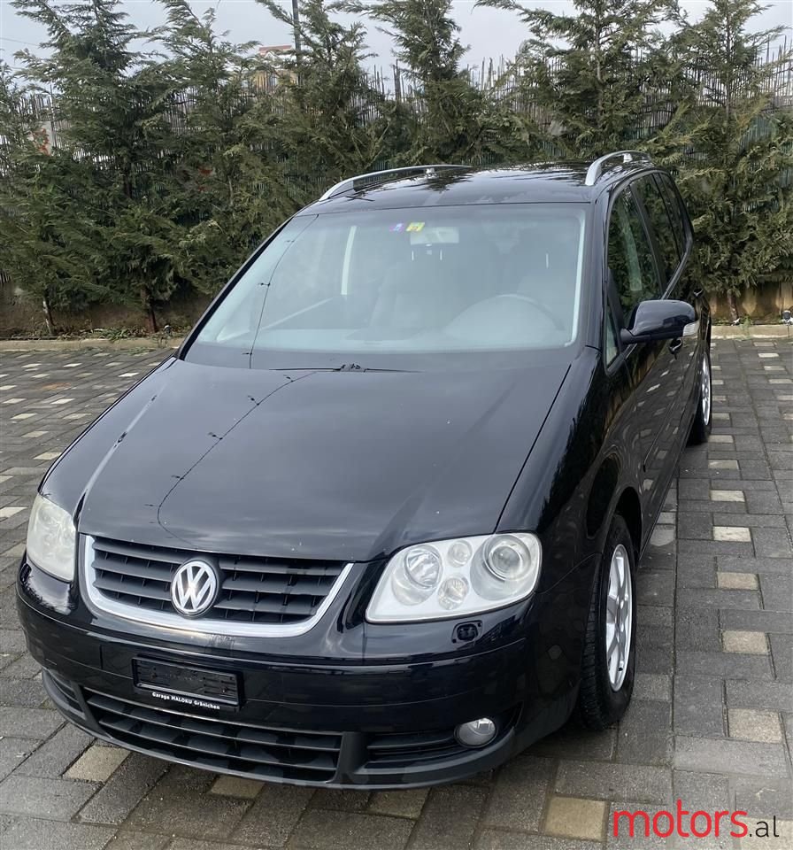 2006' Volkswagen Touran photo #1