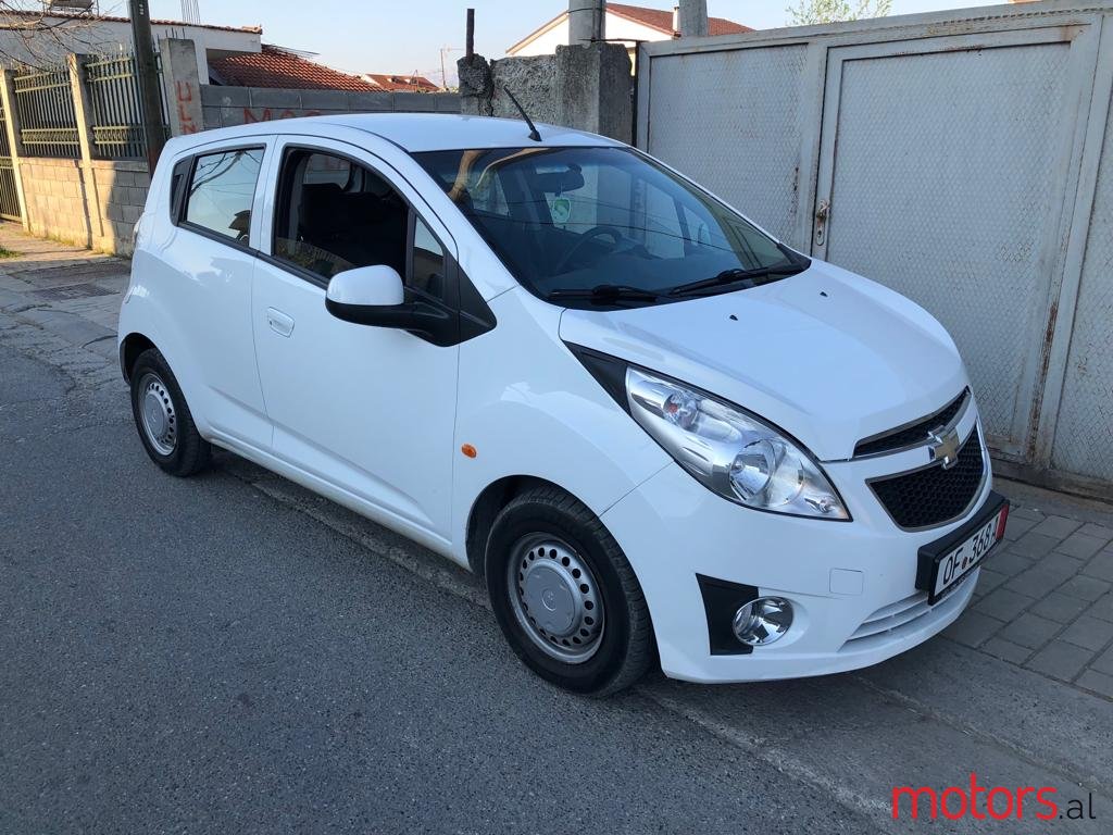 2011' Chevrolet Spark photo #3