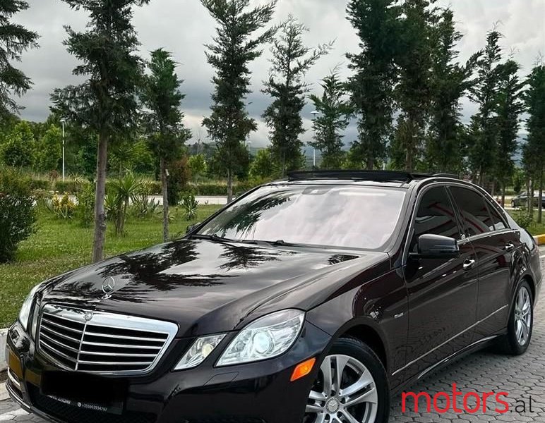 2012' Mercedes-Benz E 350 photo #1