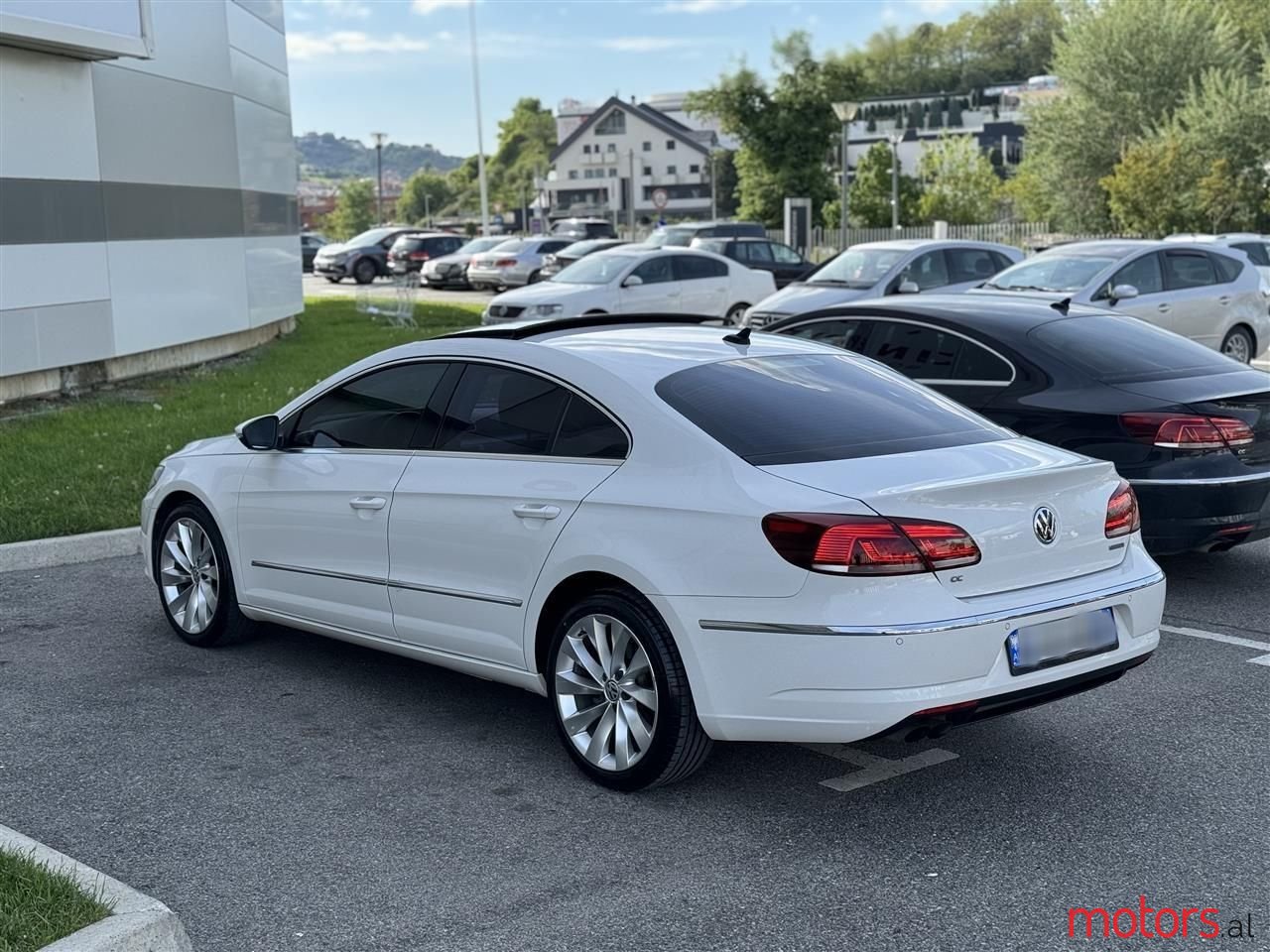 2013' Volkswagen Passat photo #3