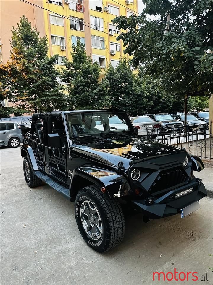 2013' Jeep Wrangler photo #1