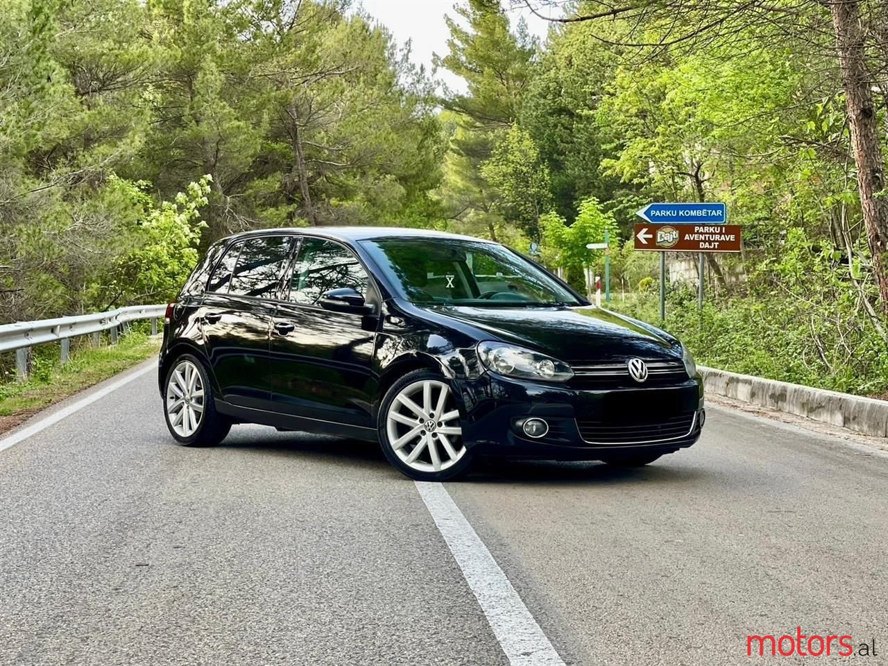 2010' Volkswagen Golf photo #4