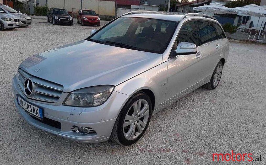 2008' Mercedes-Benz C 220 photo #1