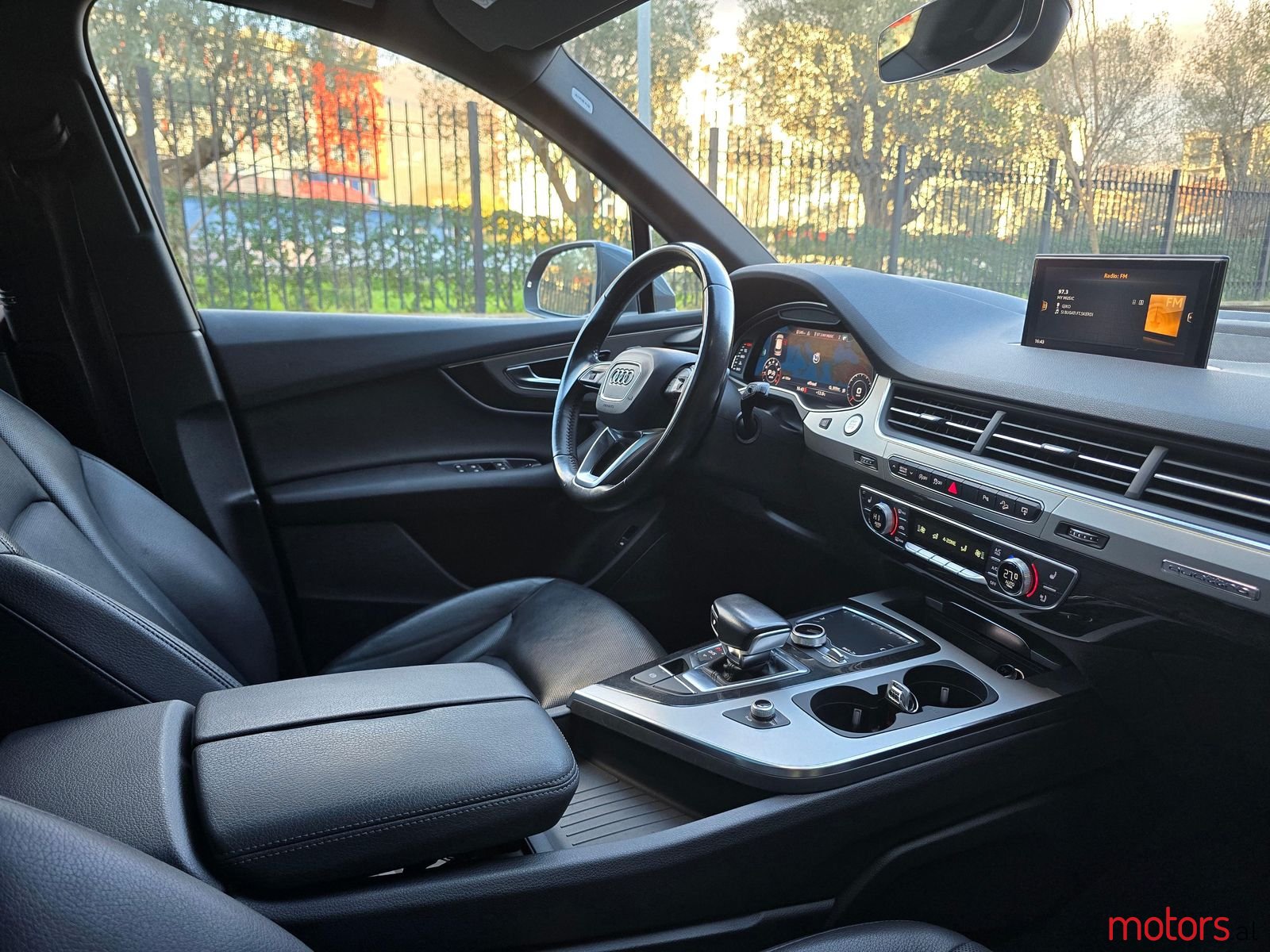 2017' Audi Q7 photo #4