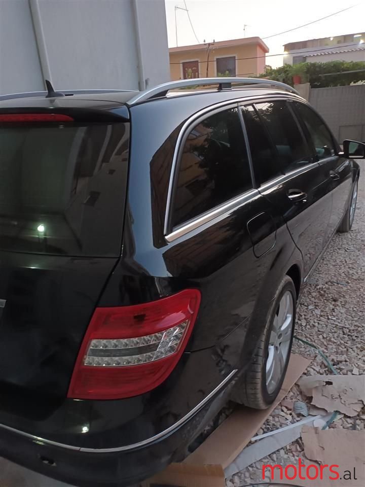 2009' Mercedes-Benz C 220 photo #3