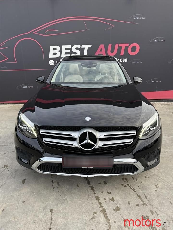 2016' Mercedes-Benz GLC 220 photo #3