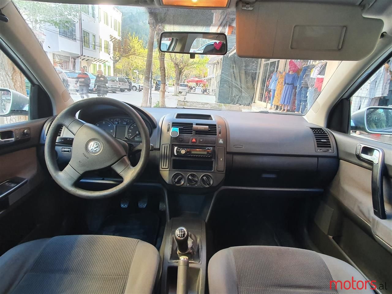 2008' Volkswagen Polo photo #3