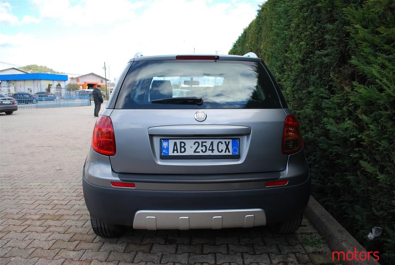 2009' Fiat Sedici photo #5