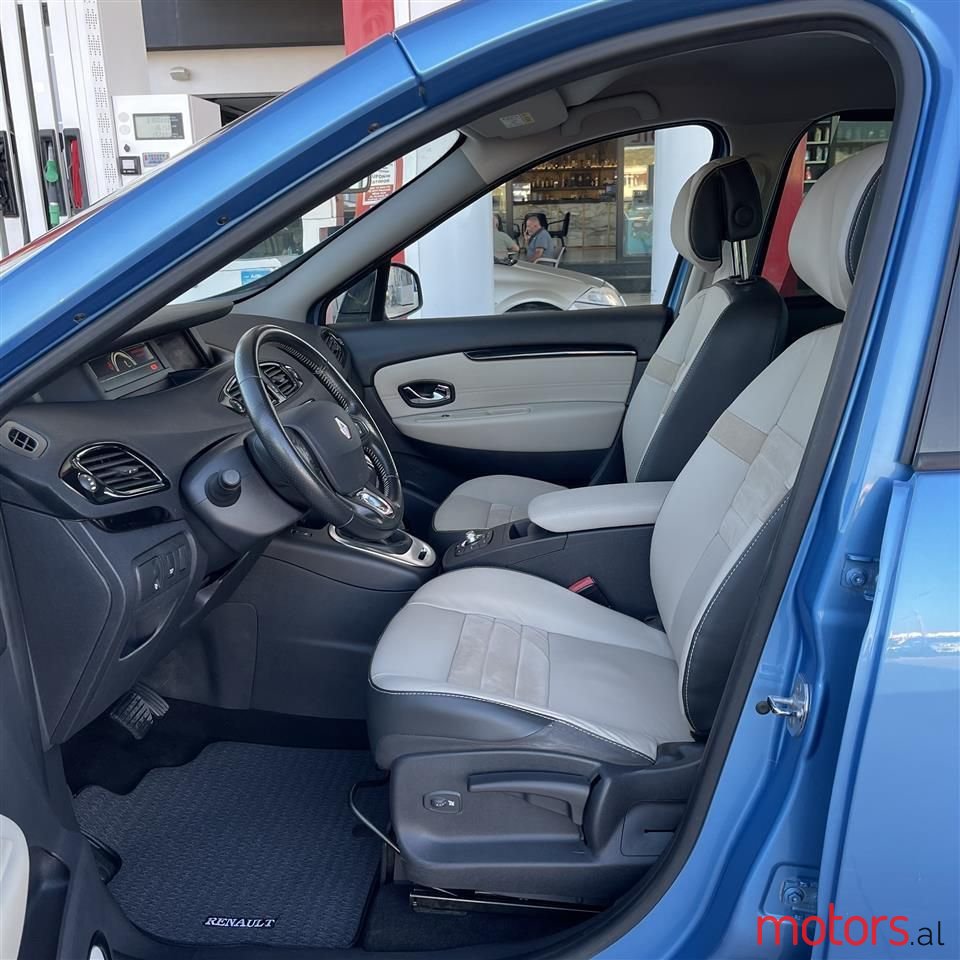 2016' Renault Scenic photo #5