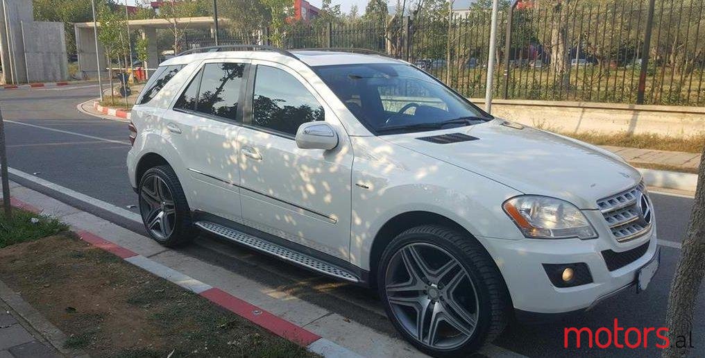 2009' Mercedes-Benz ML 320 photo #1