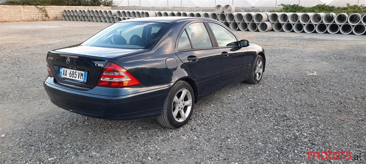 2004' Mercedes-Benz C 220 photo #5