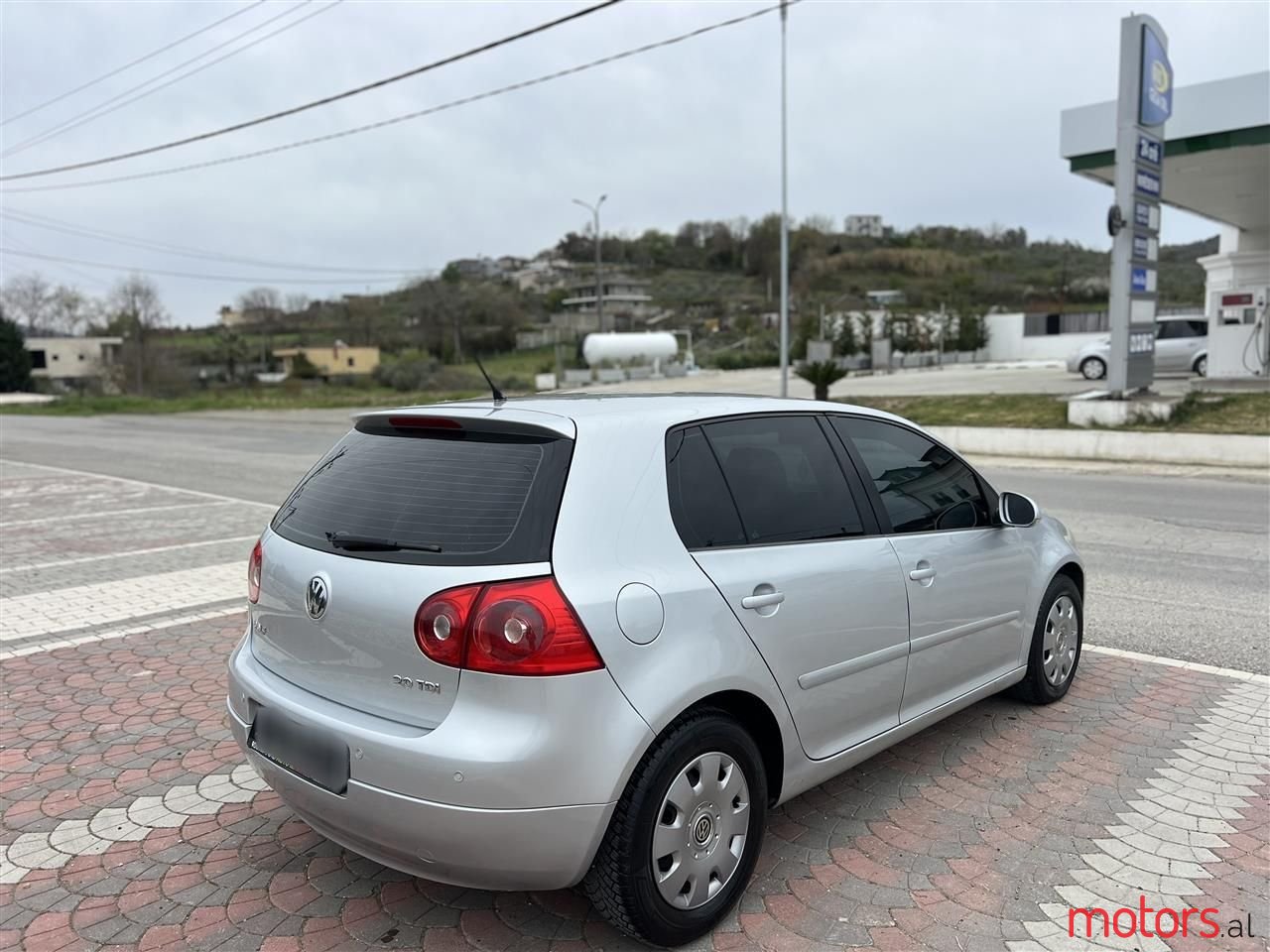 2008' Volkswagen Golf photo #6