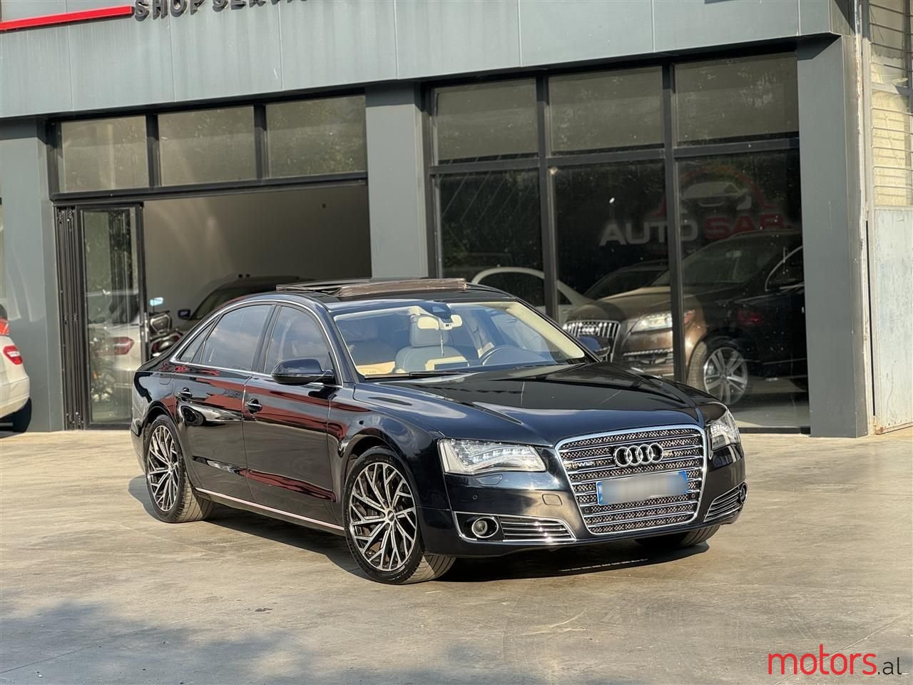 2011' Audi A8 photo #5