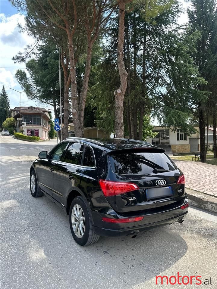 2011' Audi Q5 photo #5