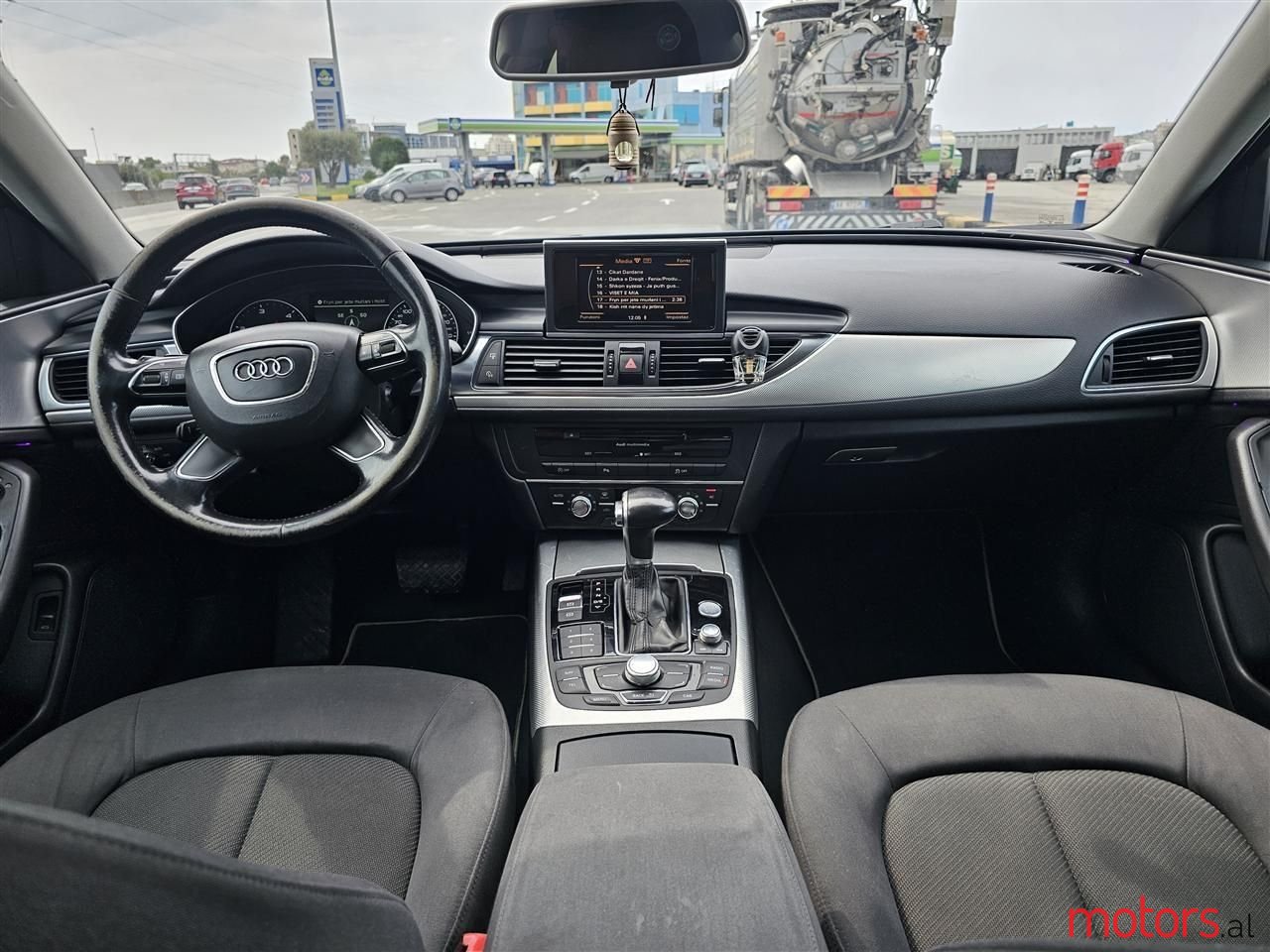 2012' Audi A6 photo #6