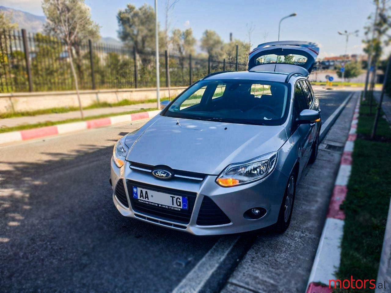 2014' Ford Focus photo #1