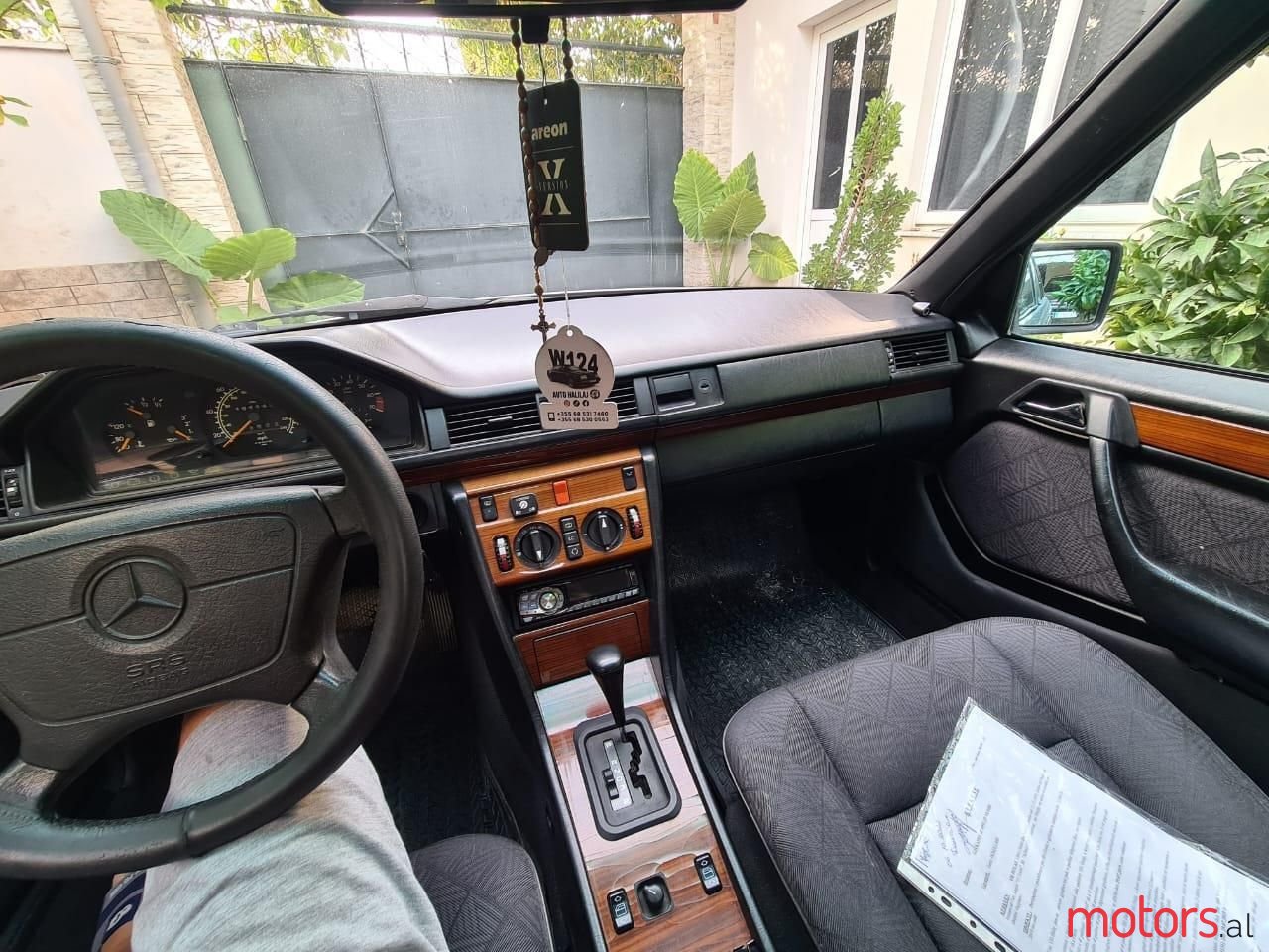 1994' Mercedes-Benz E 200 photo #4