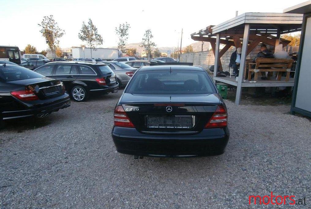 2006' Mercedes-Benz C 220 photo #1