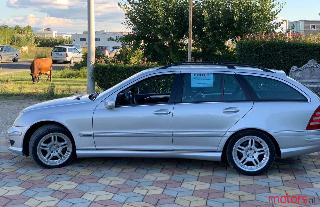 2005' Mercedes-Benz C 220 photo #1