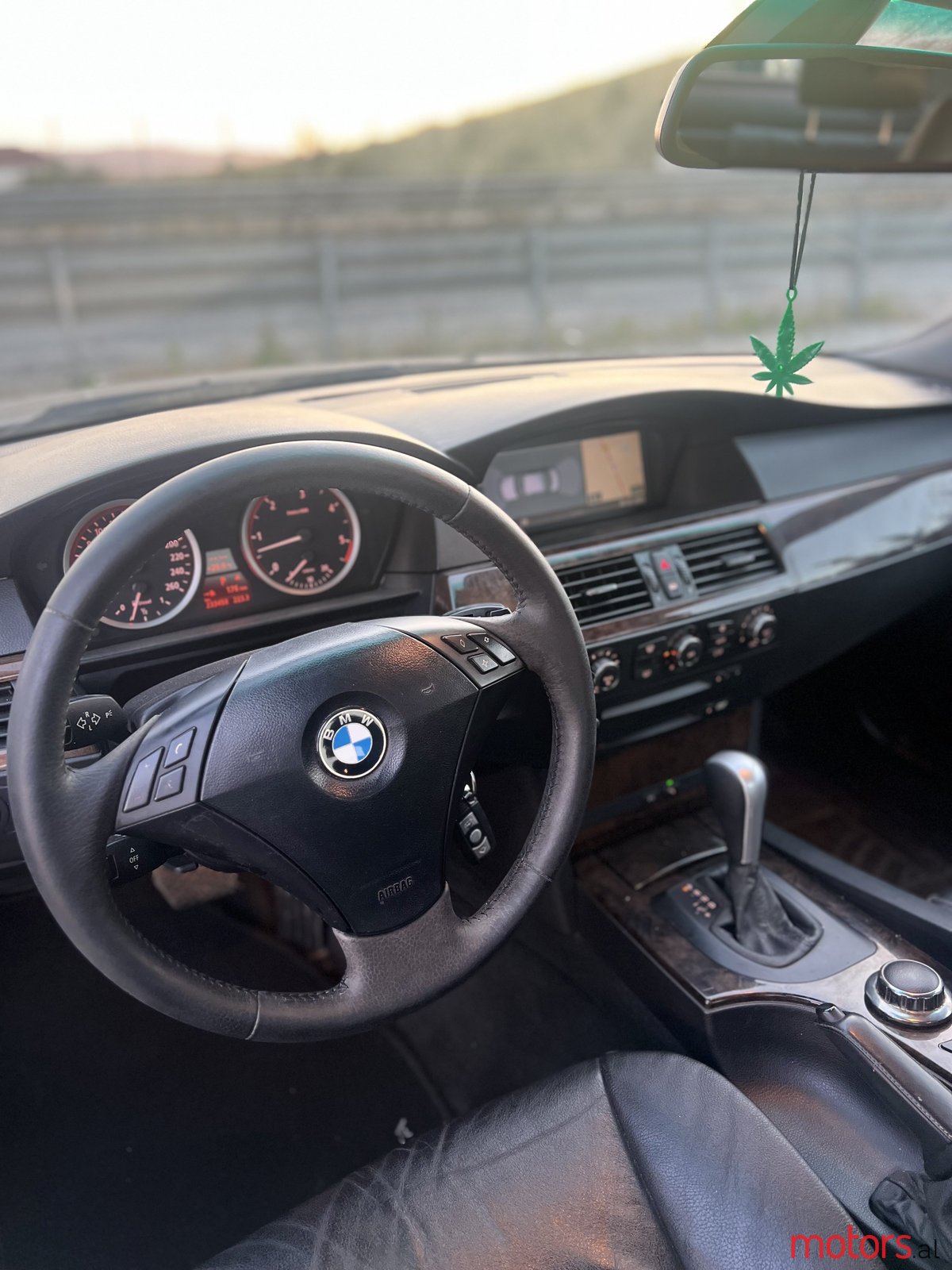 2007' BMW 530 photo #7