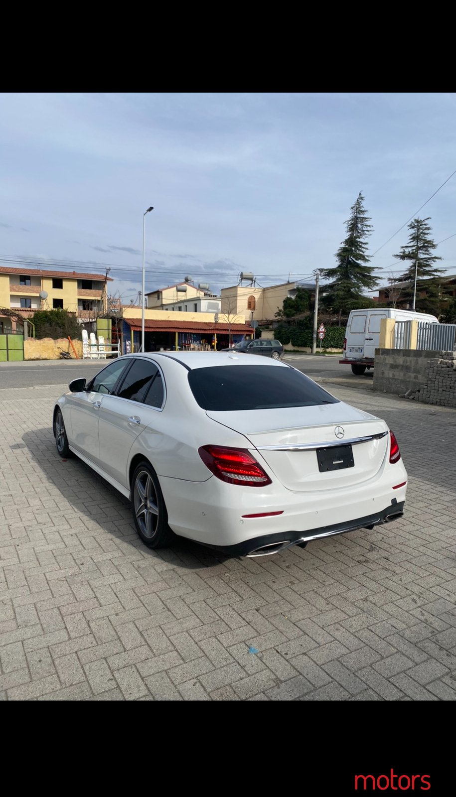 2017' Mercedes-Benz E-Class photo #5