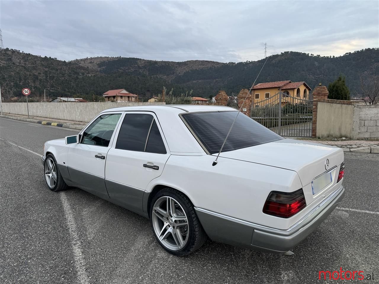 1994' Mercedes-Benz 250 photo #2