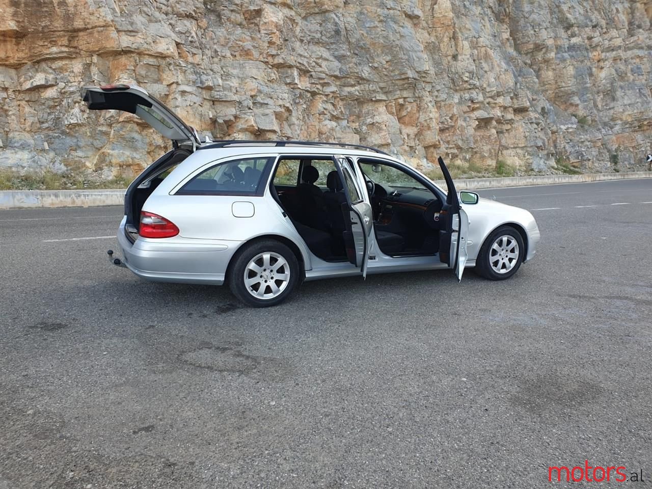 2007' Mercedes-Benz E 220 photo #2