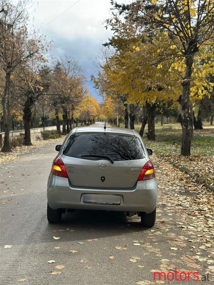 2007' Toyota Yaris photo #3