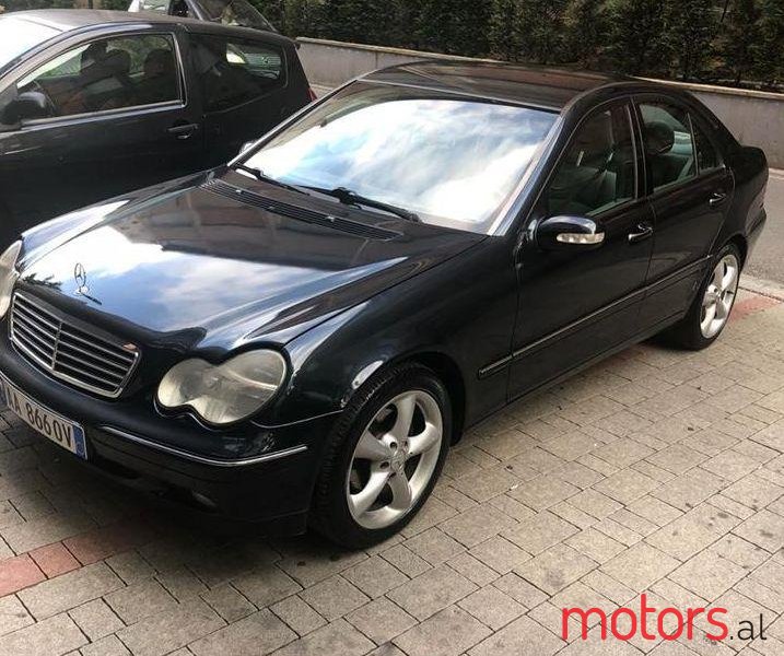 2002' Mercedes-Benz C 220 photo #1