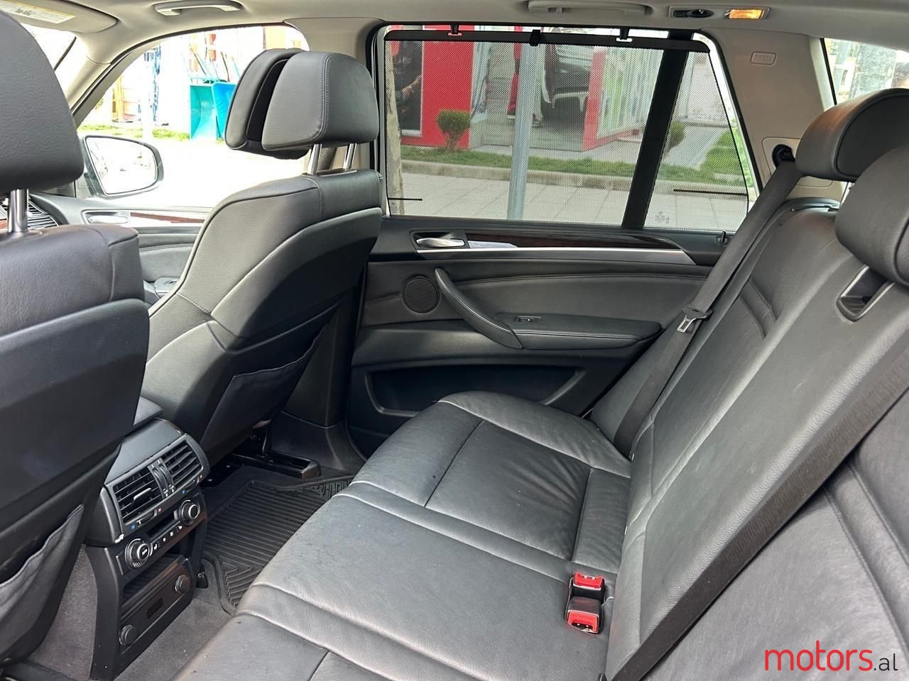 2011' BMW X5 photo #6