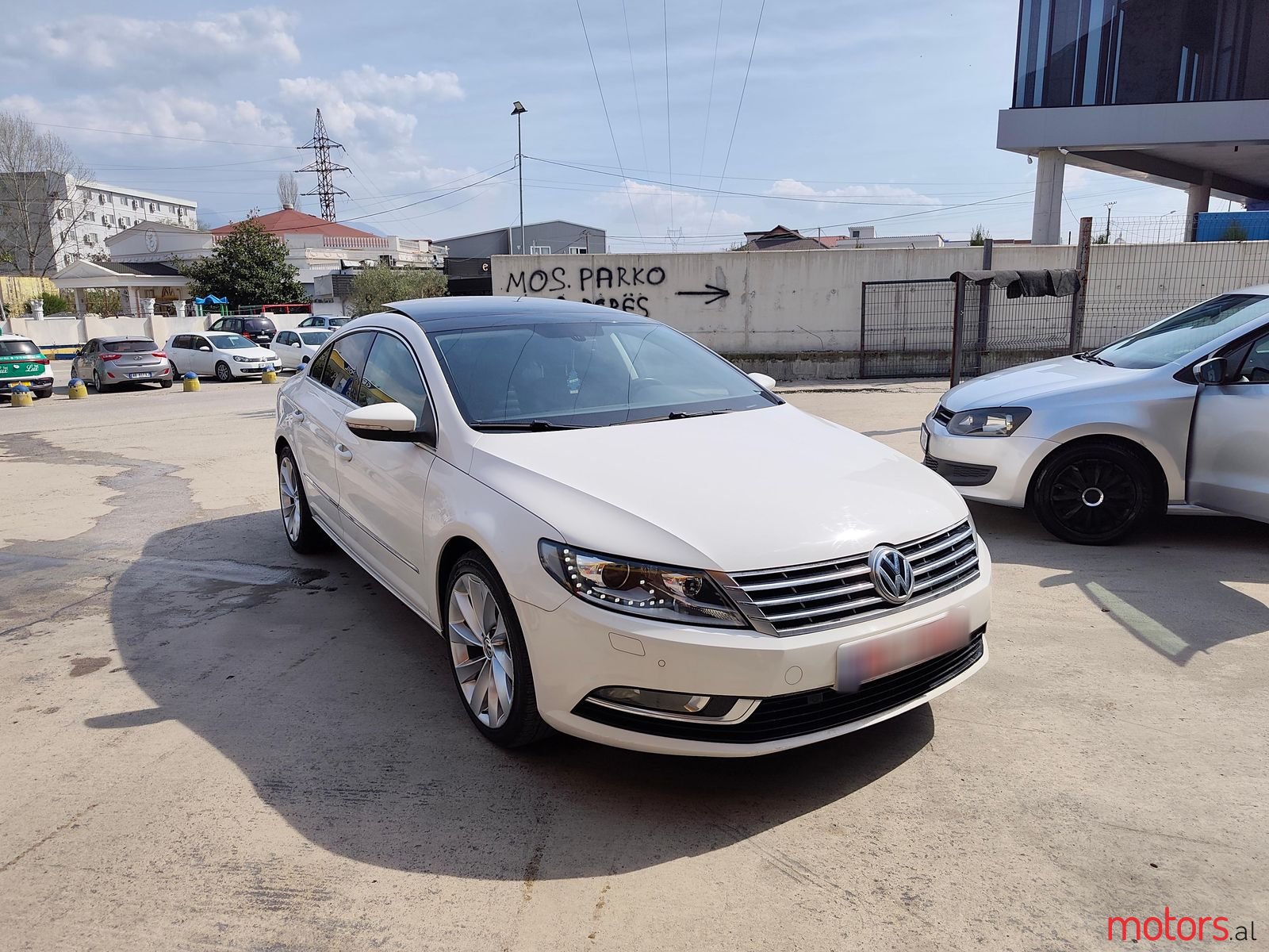 2013' Volkswagen Passat photo #6