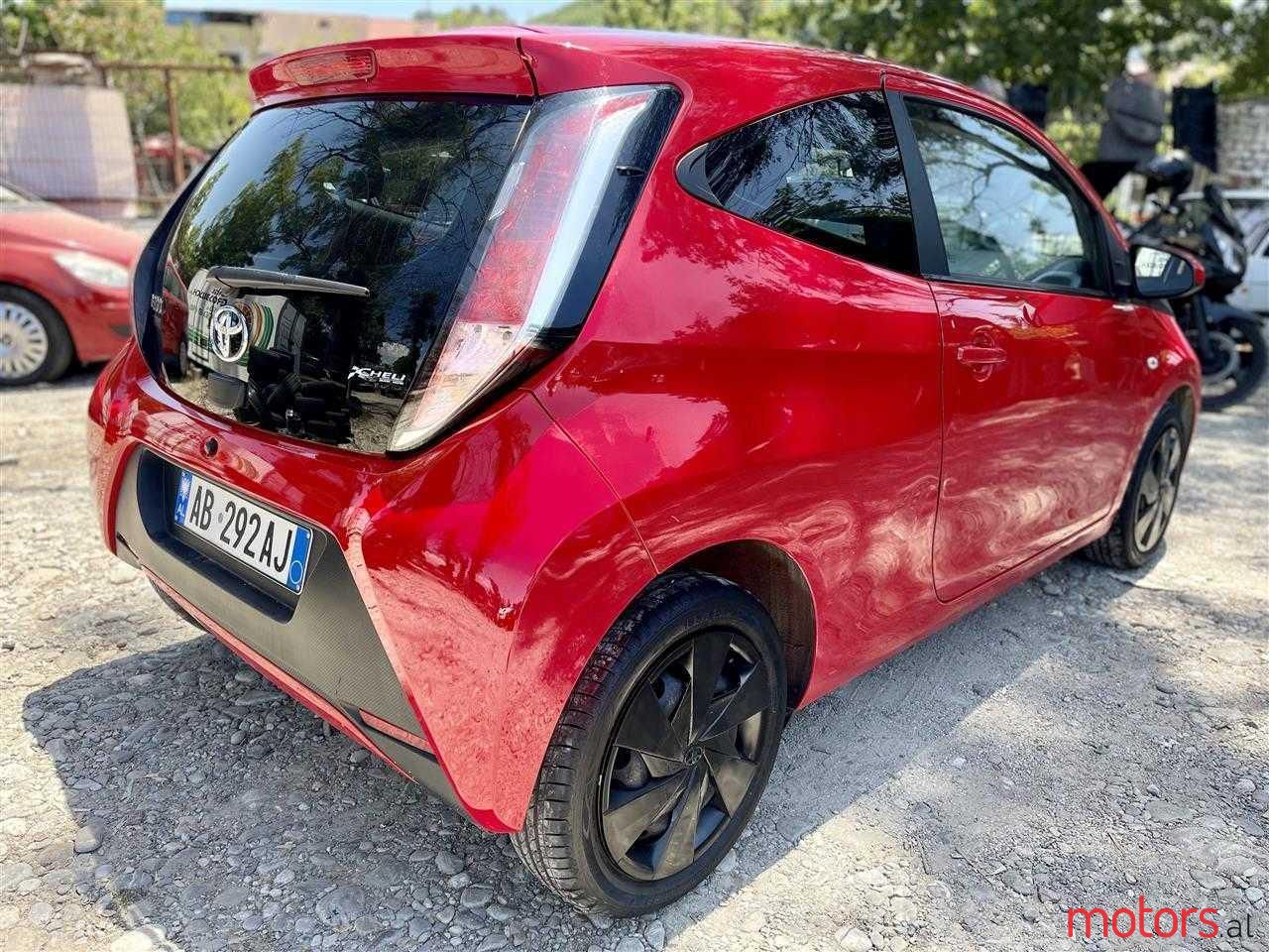 2018' Toyota Aygo photo #2