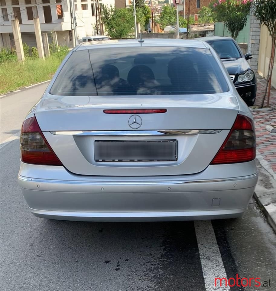 2007' Mercedes-Benz E 220 photo #4