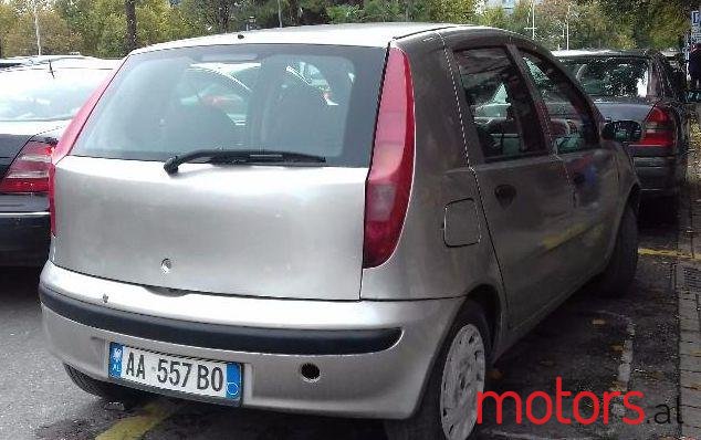 2001' Fiat Punto photo #2