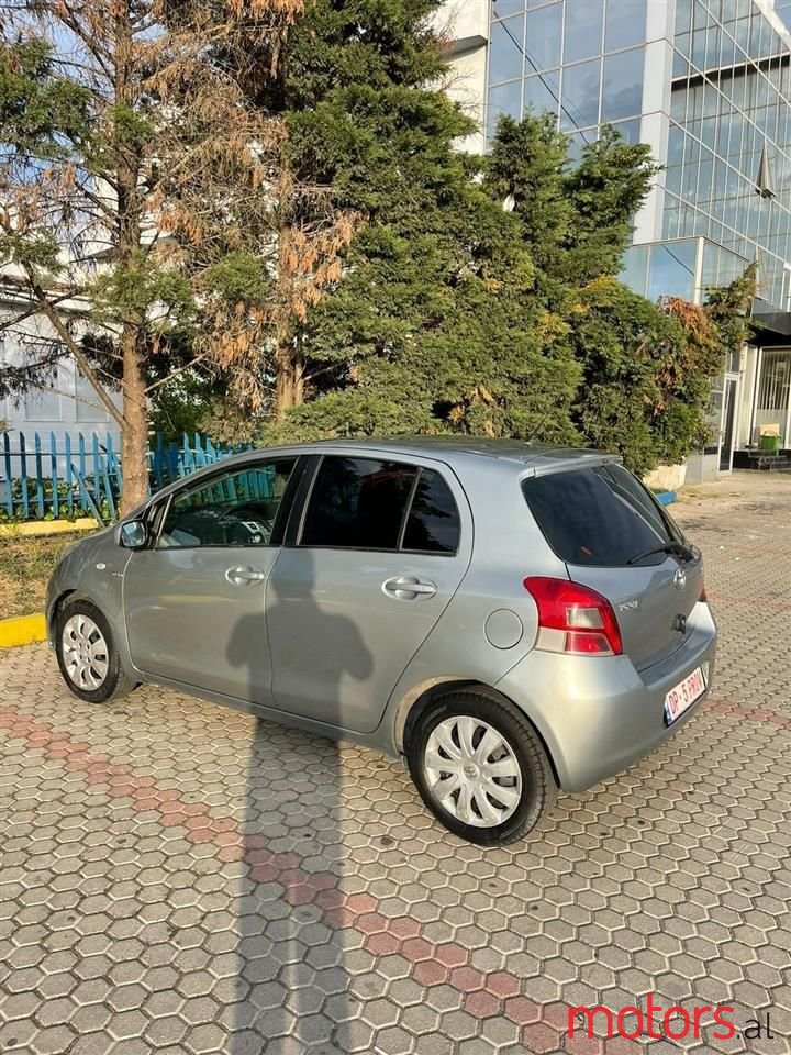2007' Toyota Yaris photo #4