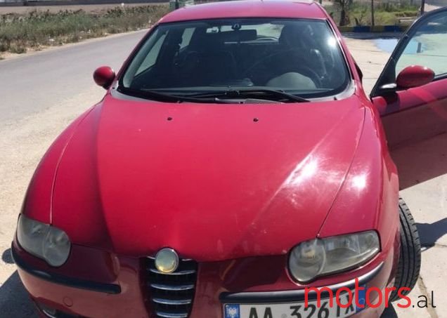 2004' Alfa Romeo Alfa 147 photo #1