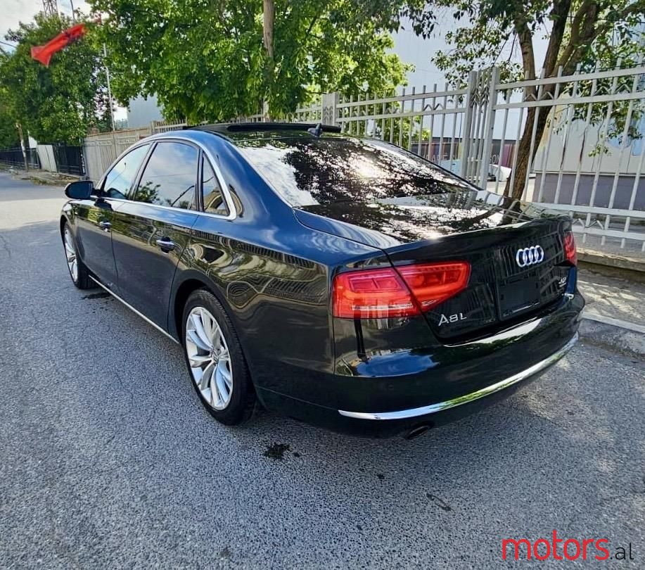 2011' Audi A8 photo #3